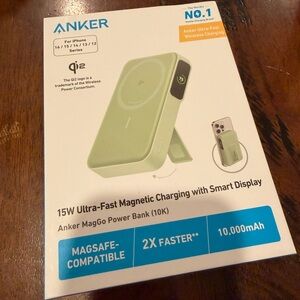 ANKER iPhone charger, ultra-fast portable wireless charger, Green power bank
